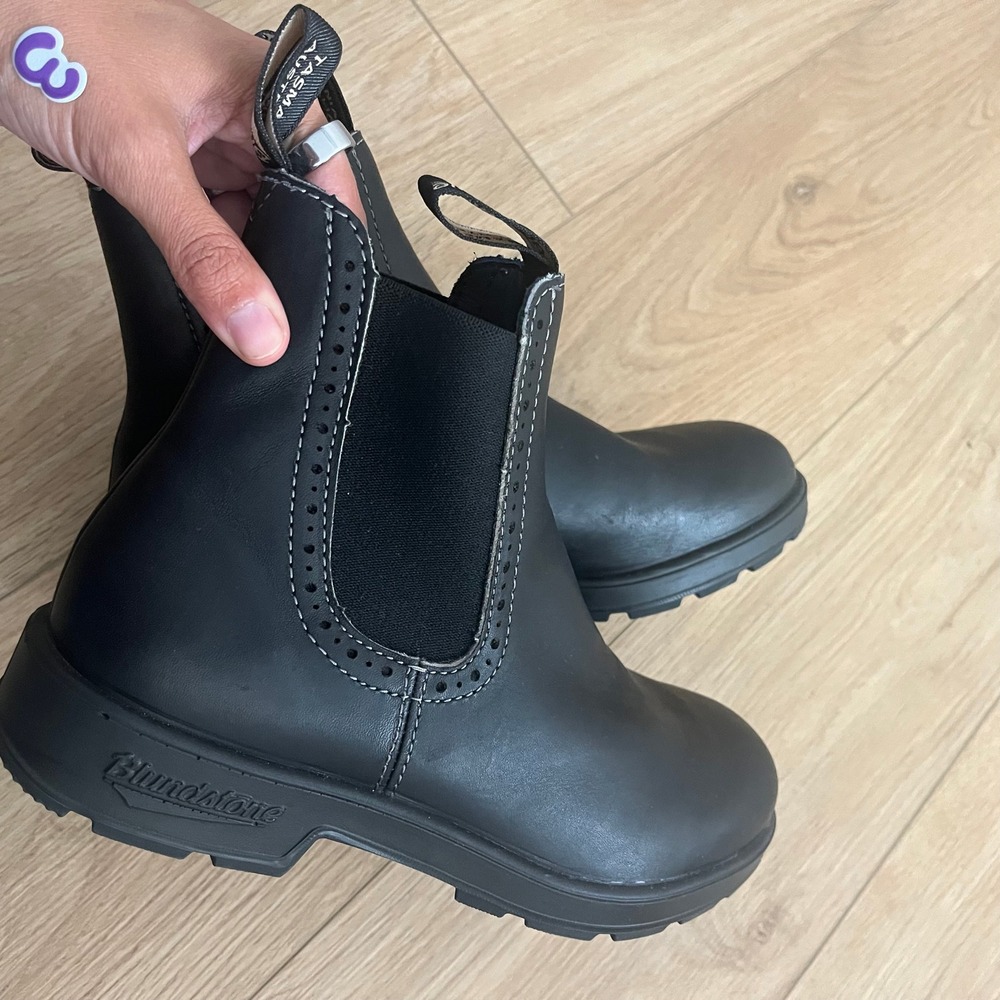 Blundstone 1448 Womens High Top Chelsea Boots US 10 Black Brogue Leather - Picture 6 of 10